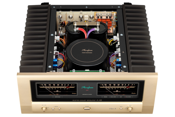 Accuphase A-48 bovenkant