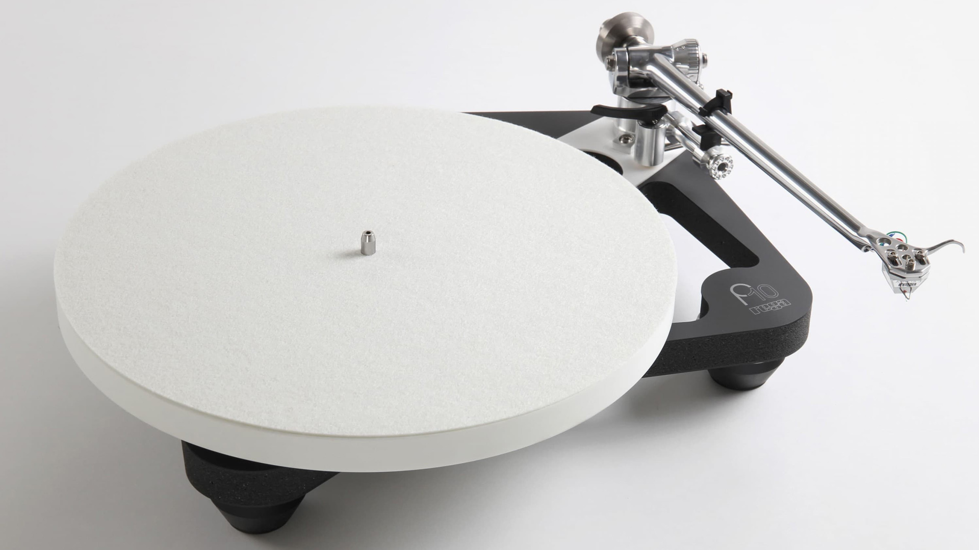 Rega-p10